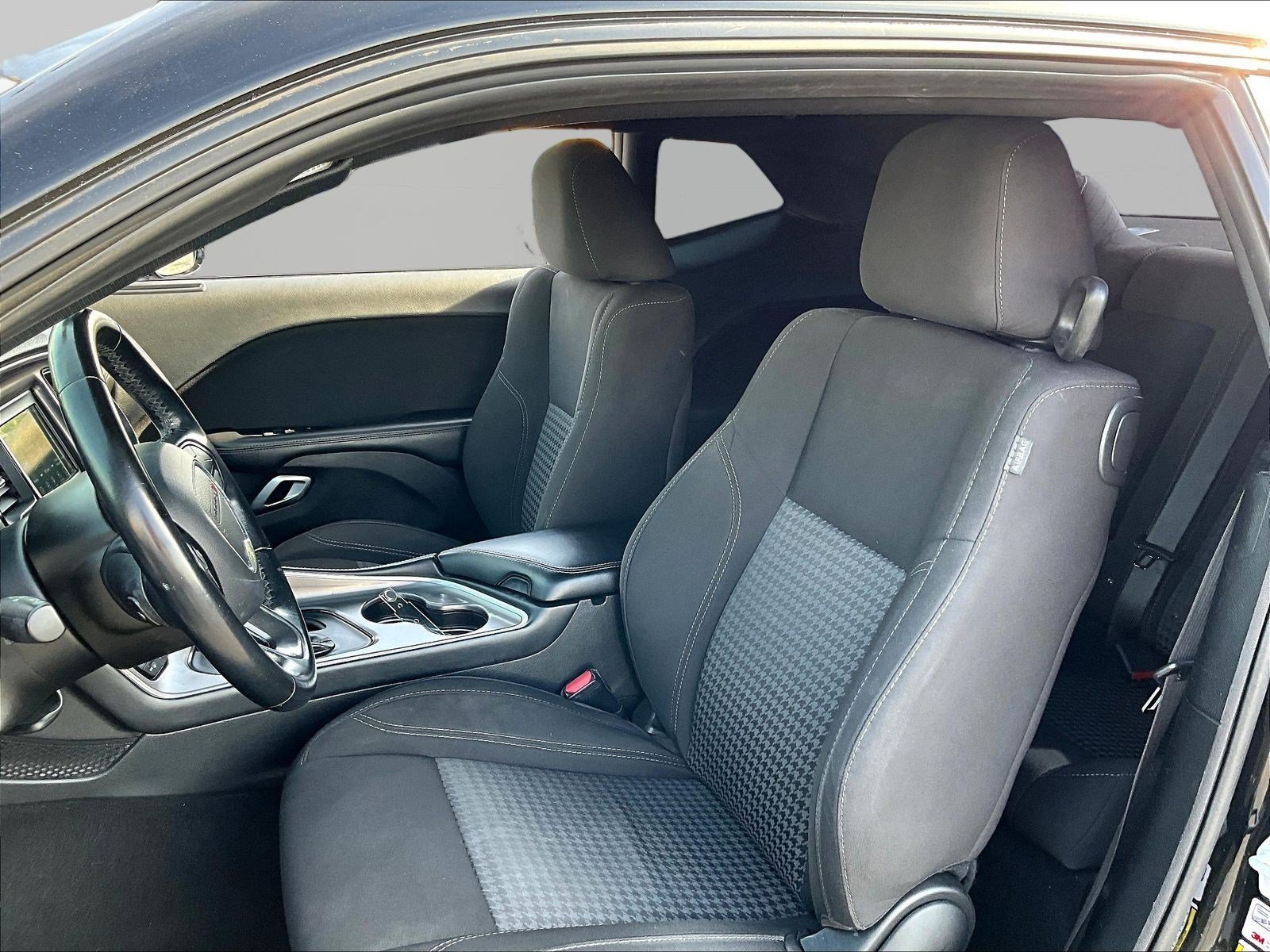 Used 2021 Dodge Challenger SXT RWD image 20