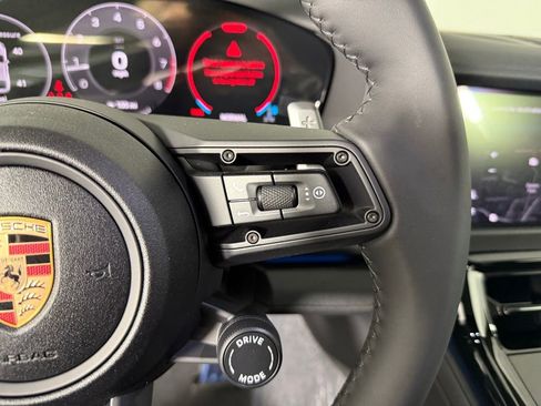 New 2025 Porsche Panamera image 36