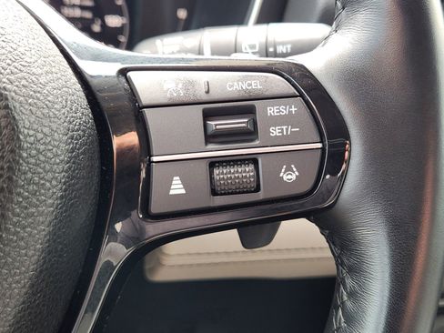 Used 2024 Honda Pilot Elite image 24