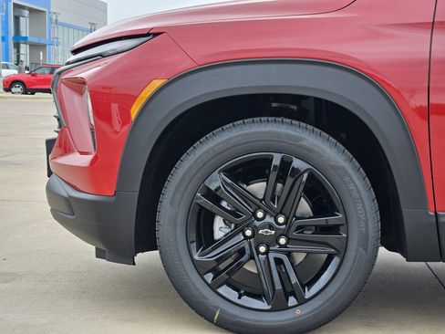 New 2026 Chevrolet TrailBlazer LT w/ Midnight Edition FWD image 11