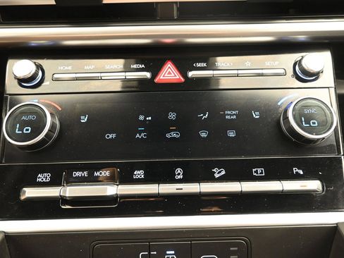Used 2026 Hyundai Santa Fe SEL AWD/4WD image 17