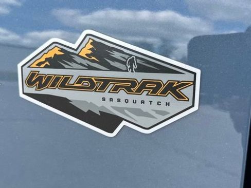 Used 2024 Ford Bronco Wildtrak AWD/4WD image 30