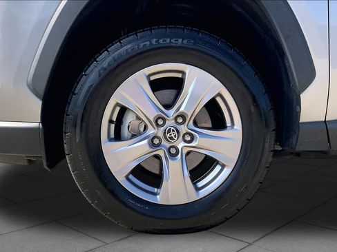 Used 2023 Toyota RAV4 XLE FWD image 21