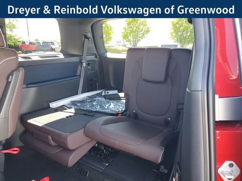 New 2025 Volkswagen ID. Buzz Pro S Plus image 14