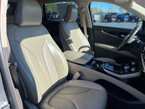 Used 2022 Lincoln Nautilus Reserve image 22