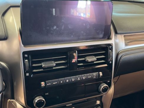 Used 2023 Lexus GX 460 Premium image 20