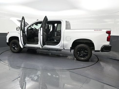 Used 2024 Chevrolet Silverado 1500 Custom Trail Boss AWD/4WD image 34