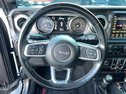 Used 2021 Jeep Wrangler Unlimited Sahara image 16