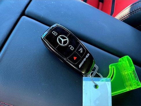 Certified 2024 Mercedes-Benz GLE 53 AMG 4MATIC image 32