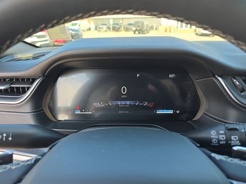 Used 2023 Jeep Grand Cherokee Altitude image 33