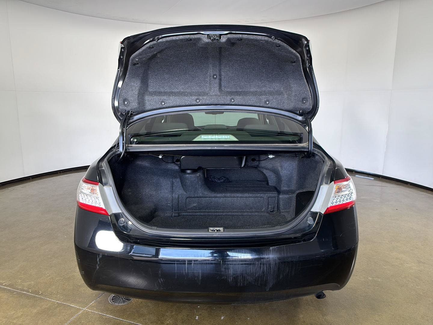 Used 2010 Toyota Camry Hybrid w/ Upgrade Pkg FWD image 18