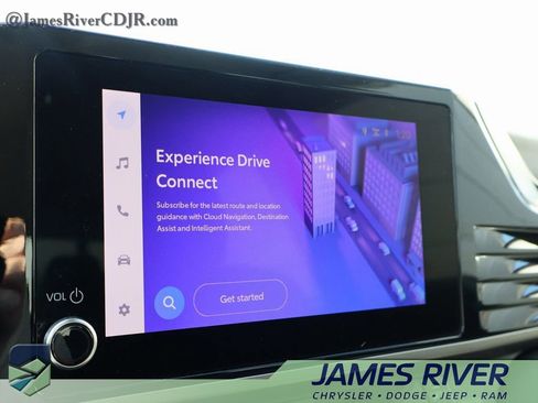 Used 2025 Toyota Camry LE image 32