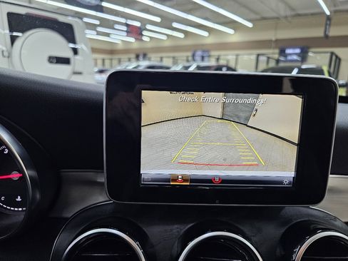 Used 2018 Mercedes-Benz C 300 Sedan w/ Premium Package image 33