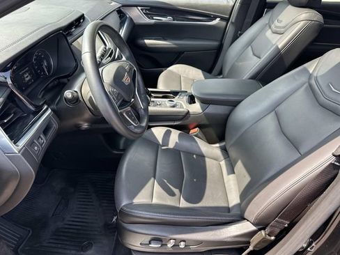 Certified 2024 Cadillac XT5 Premium Luxury AWD/4WD image 19