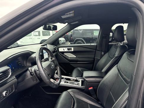 Used 2020 Ford Explorer ST w/ ST Street Pack AWD/4WD image 13