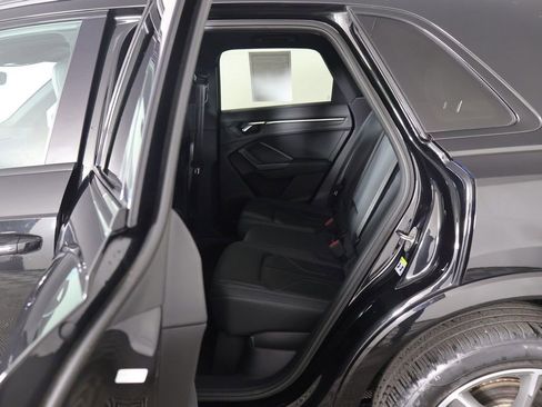 Used 2023 Audi Q3 2.0T Premium AWD/4WD image 29