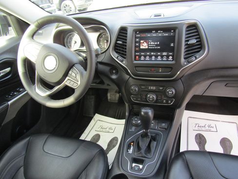 Used 2022 Jeep Cherokee Latitude Lux image 19