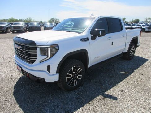 New 2026 GMC Sierra 1500 AT4 w/ AT4 Premium Package AWD/4WD image 11