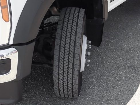 Used 2024 Ford F450 XL w/ XL Chrome Package image 43