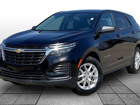 Used 2024 Chevrolet Equinox LS w/ LS Convenience Package AWD/4WD image 1
