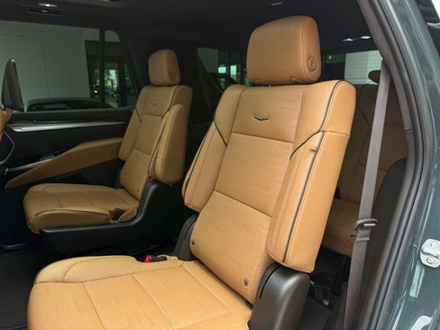 Used 2025 Cadillac Escalade Premium Luxury w/ Touring Package AWD/4WD image 31