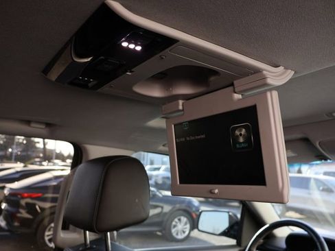 Used 2016 Chevrolet Tahoe LT w/ LT Signature Package image 17