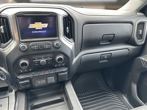 Used 2020 Chevrolet Silverado 2500 LTZ w/ LTZ Convenience Package RWD image 18