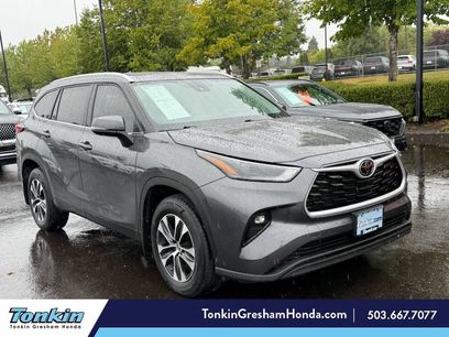 Used 2022 Toyota Highlander XLE