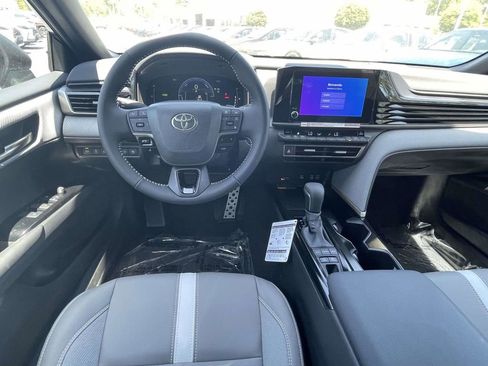New 2026 Toyota Camry SE FWD image 18