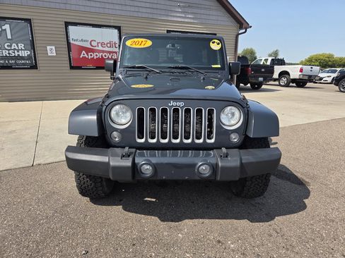 Used 2017 Jeep Wrangler Unlimited Sahara w/ Connectivity Group image 2