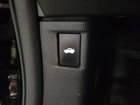 Used 2023 Honda Accord EX image 19