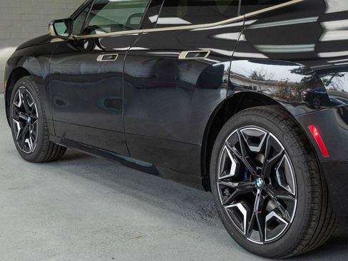 Used 2023 BMW iX xDrive50 w/ Premium Package image 36