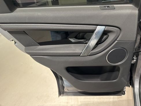 Used 2023 Land Rover Discovery Sport S image 27