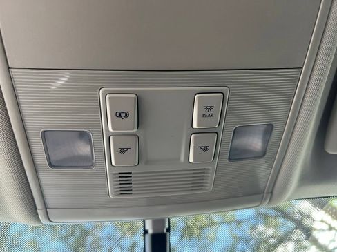 Certified 2023 Volkswagen Taos S FWD image 35