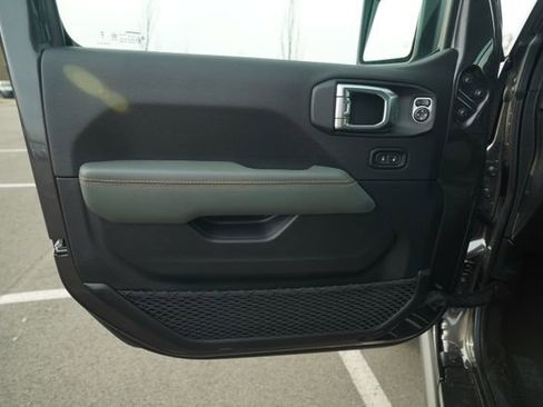 New 2026 Jeep Gladiator Mojave image 13