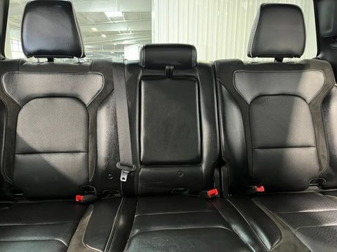 Used 2024 RAM 1500 Laramie RWD image 16