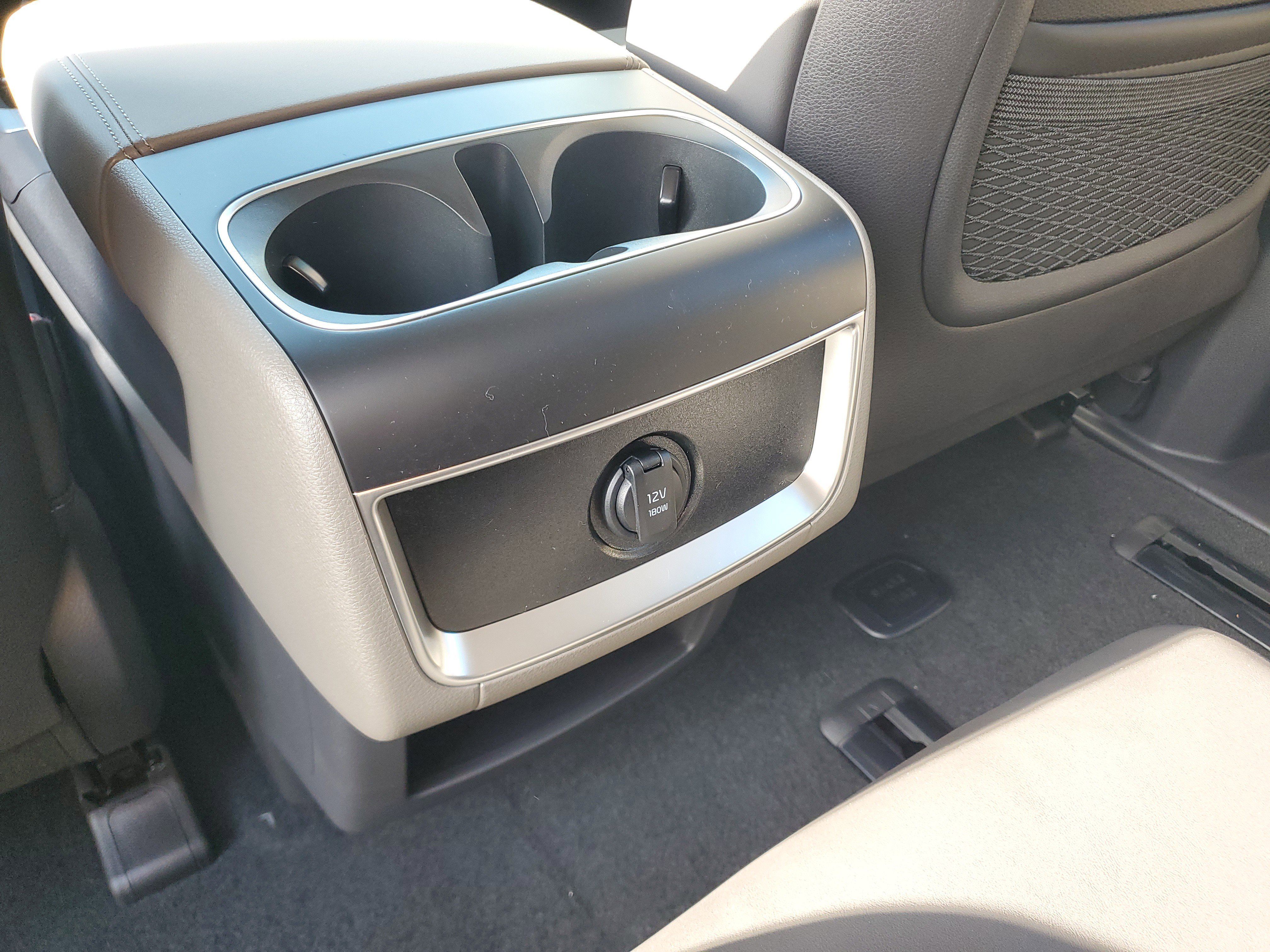 New 2026 Kia Carnival EX FWD image 11