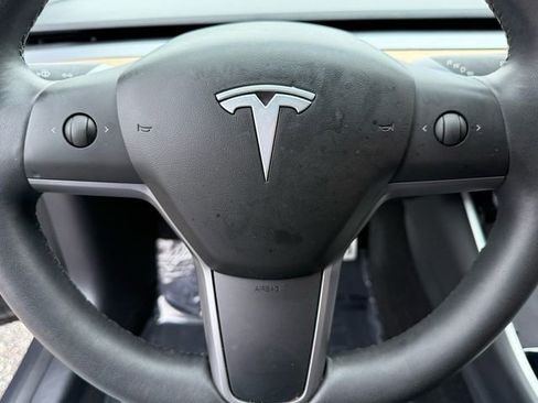 Used 2020 Tesla Model 3 Performance image 31