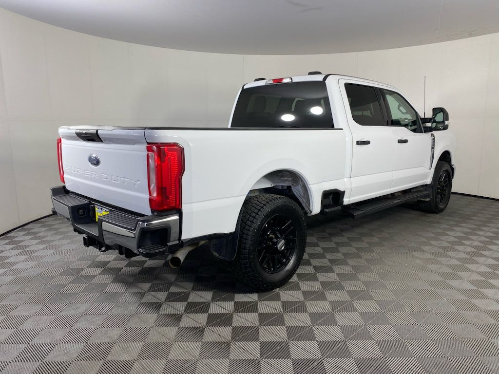 Used 2023 Ford F250 XLT AWD/4WD image 13