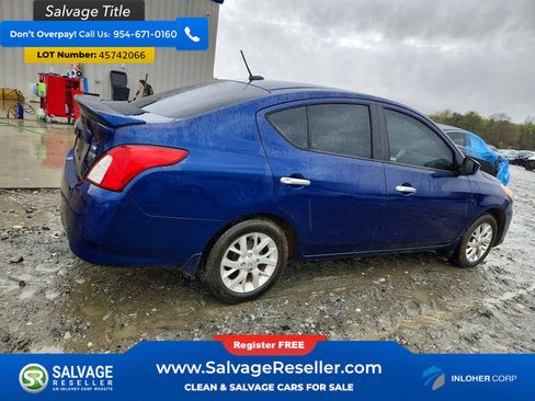 Used 2018 Nissan Versa SV w/ SV Special Edition Package FWD image 4