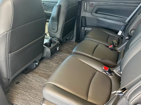 New 2026 Honda Odyssey EX-L image 13