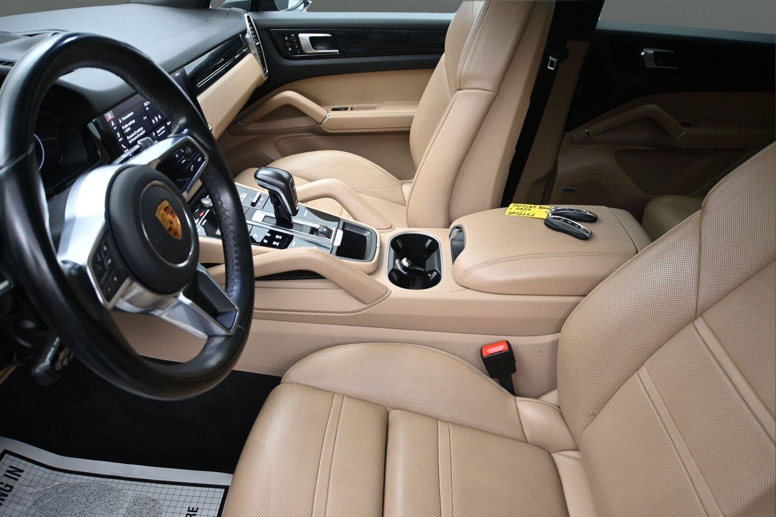 Used 2021 Porsche Cayenne AWD/4WD image 9