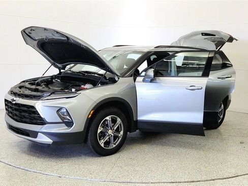 Used 2024 Chevrolet Blazer LT w/ Convenience Package FWD image 10