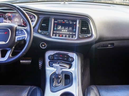 Used 2017 Dodge Challenger SXT Plus image 20