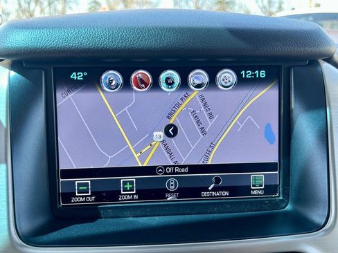 Used 2017 GMC Yukon Denali w/ Open Road Package AWD/4WD image 28