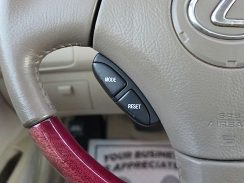 Used 2003 Lexus ES 330 FWD image 23