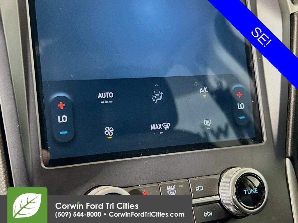 Used 2023 Ford Edge SE AWD/4WD image 8