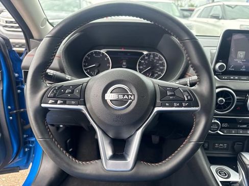 Certified 2025 Nissan Sentra SR FWD image 27