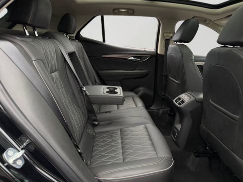 Used 2022 Buick Envision Avenir w/ Technology Package II FWD image 9