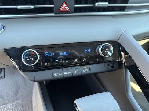 New 2026 Hyundai Elantra Blue image 30